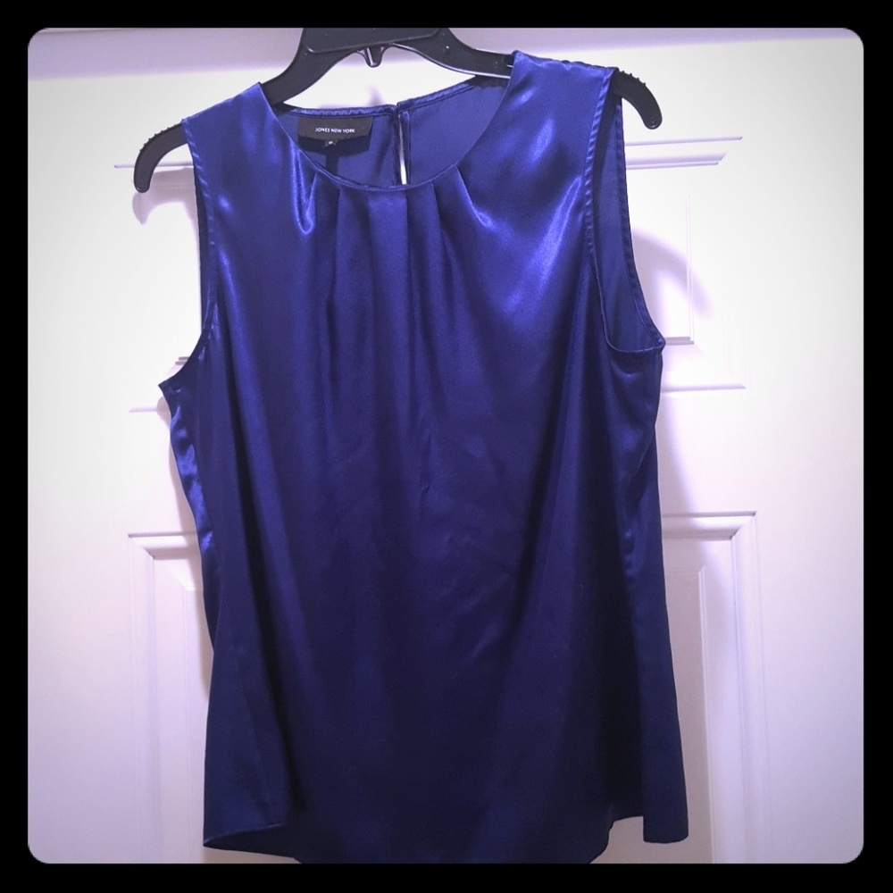 Lovely royal blue top